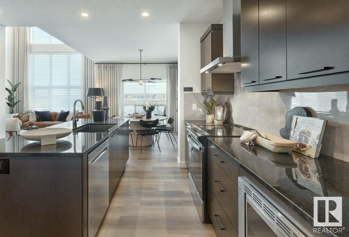 Photo 20 of 8739 224 St Nw, Edmonton AB
