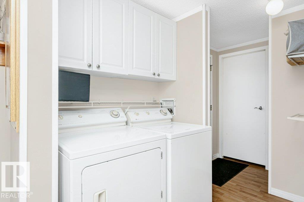 Photo 10 of 3402 Lakeview Pt Nw, Edmonton AB