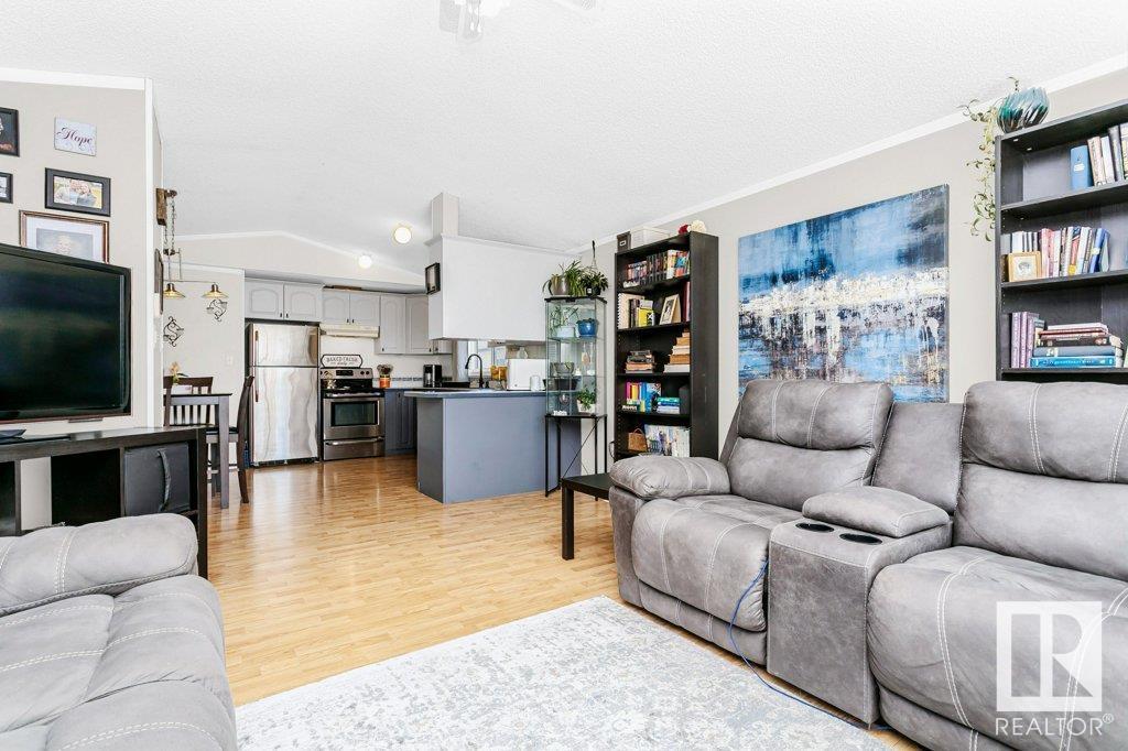 Photo 4 of 3402 Lakeview Pt Nw, Edmonton AB