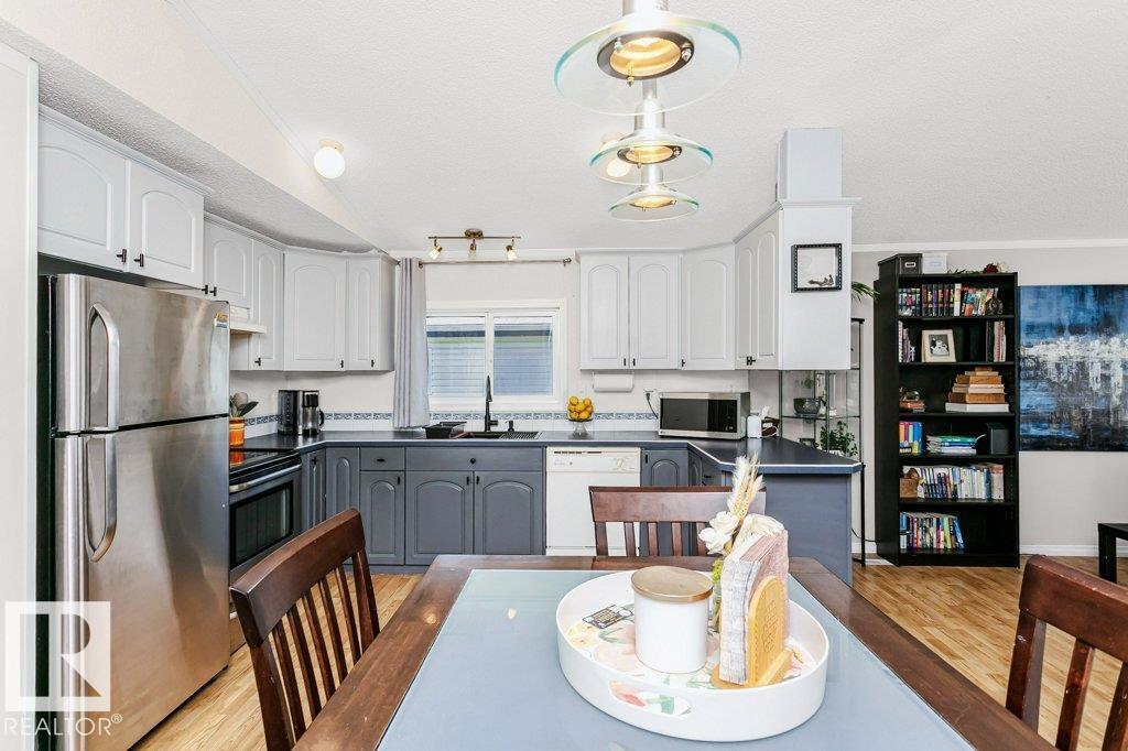Photo 34 of 3402 Lakeview Pt Nw, Edmonton AB
