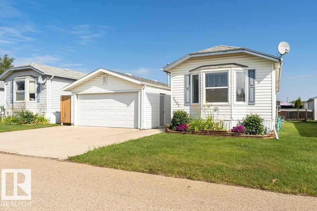 Photo 40 of 3402 Lakeview Pt Nw, Edmonton AB