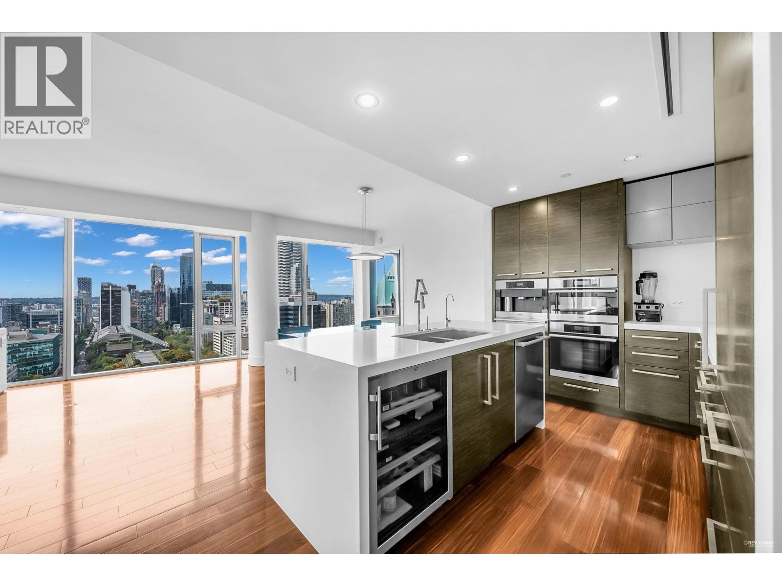 Photo 11 of 2405 667 Howe Street, Vancouver BC
