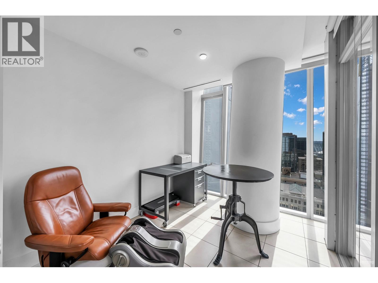 Photo 2 of 2405 667 Howe Street, Vancouver BC