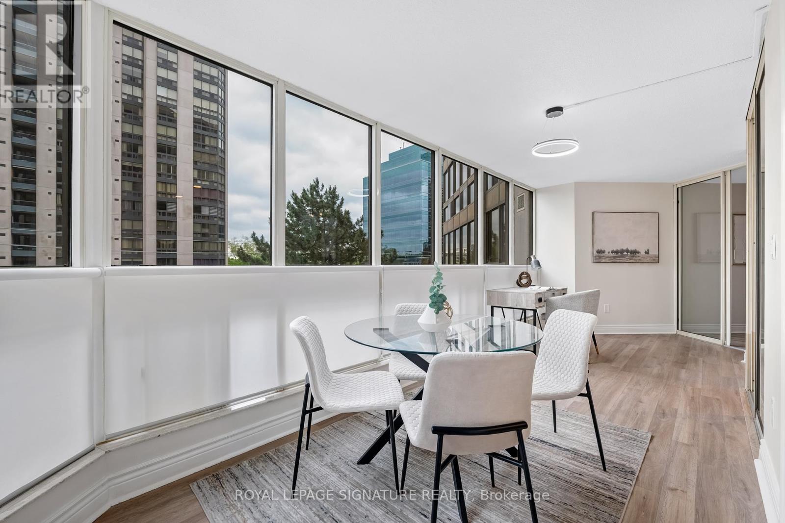 Photo 10 of 406 10 Kenneth Avenue, Toronto ON