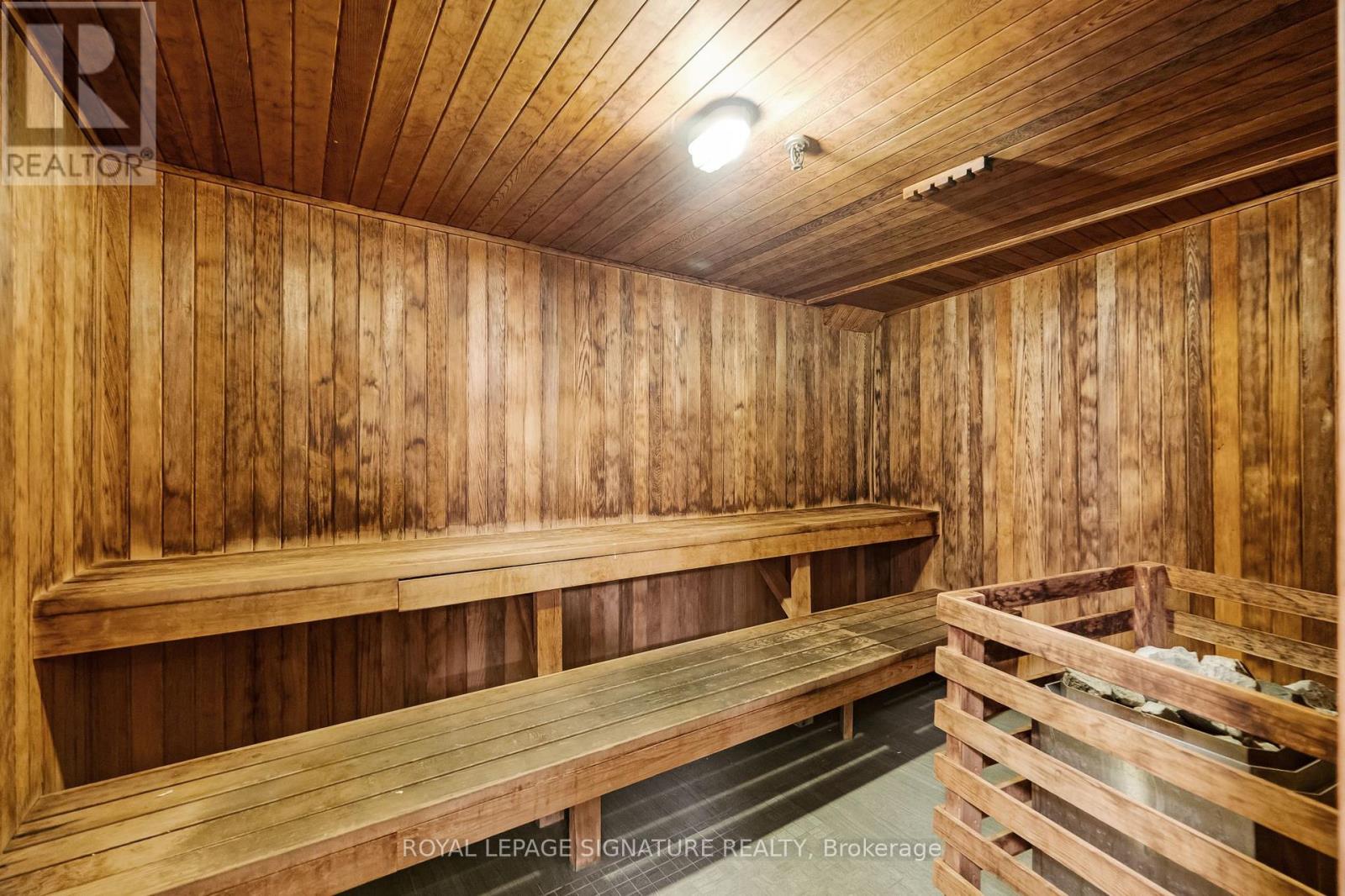 Photo 22 of 406 10 Kenneth Avenue, Toronto ON
