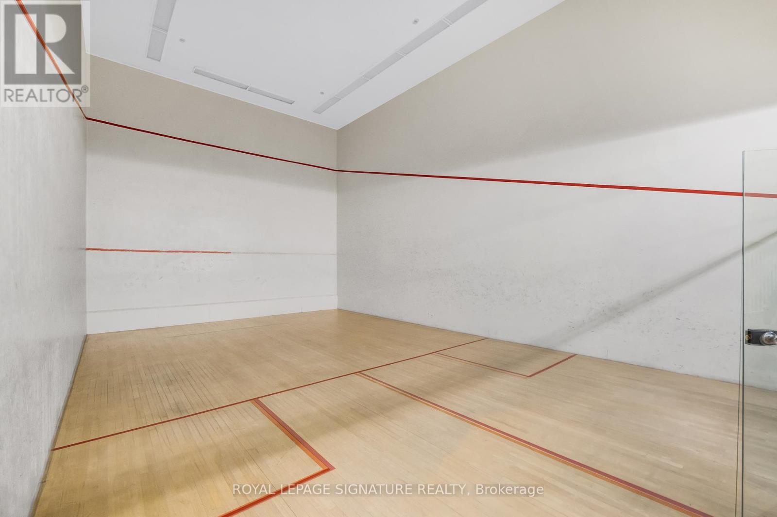 Photo 26 of 406 10 Kenneth Avenue, Toronto ON