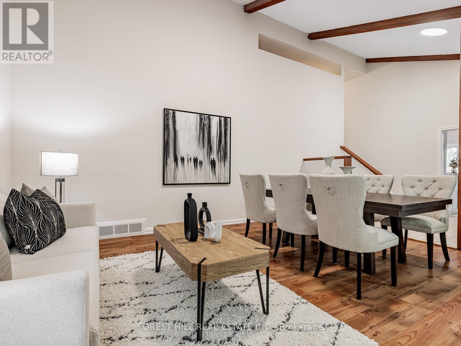 Photo 9 of 37 Farmcote Road, Toronto ON