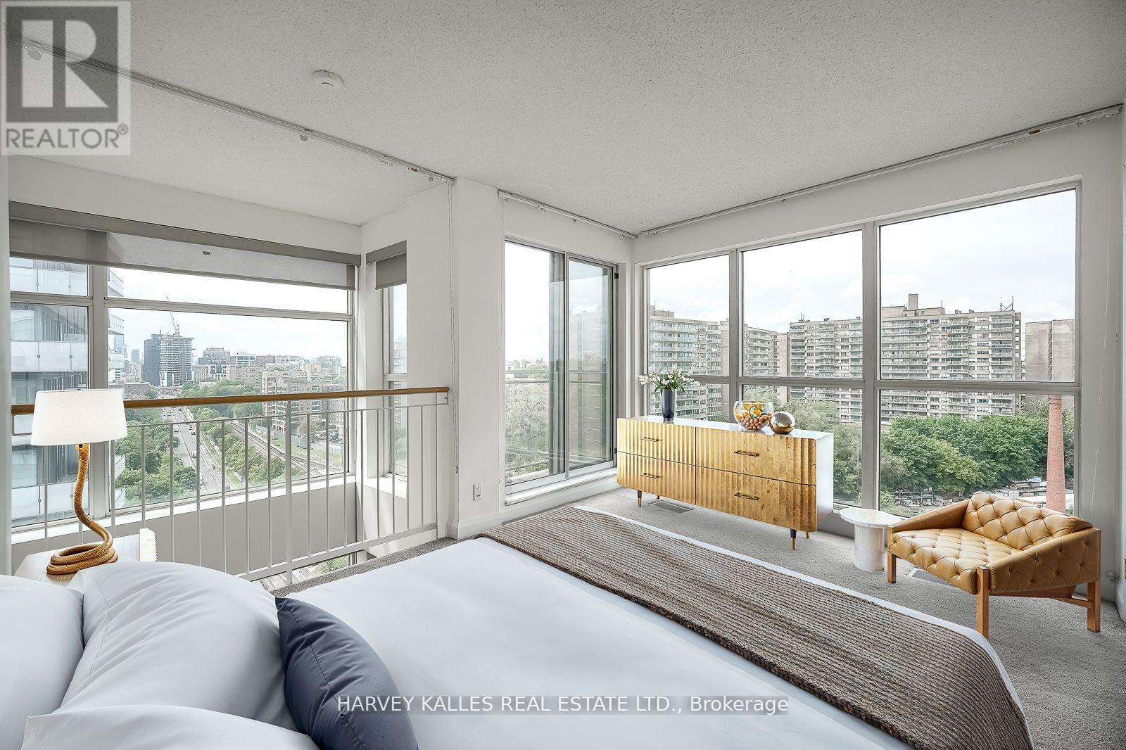 Photo 39 of 1109 18 Merton Street, Toronto ON