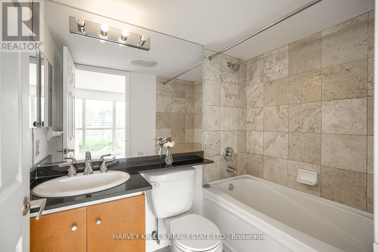 Photo 7 of 1109 18 Merton Street, Toronto ON