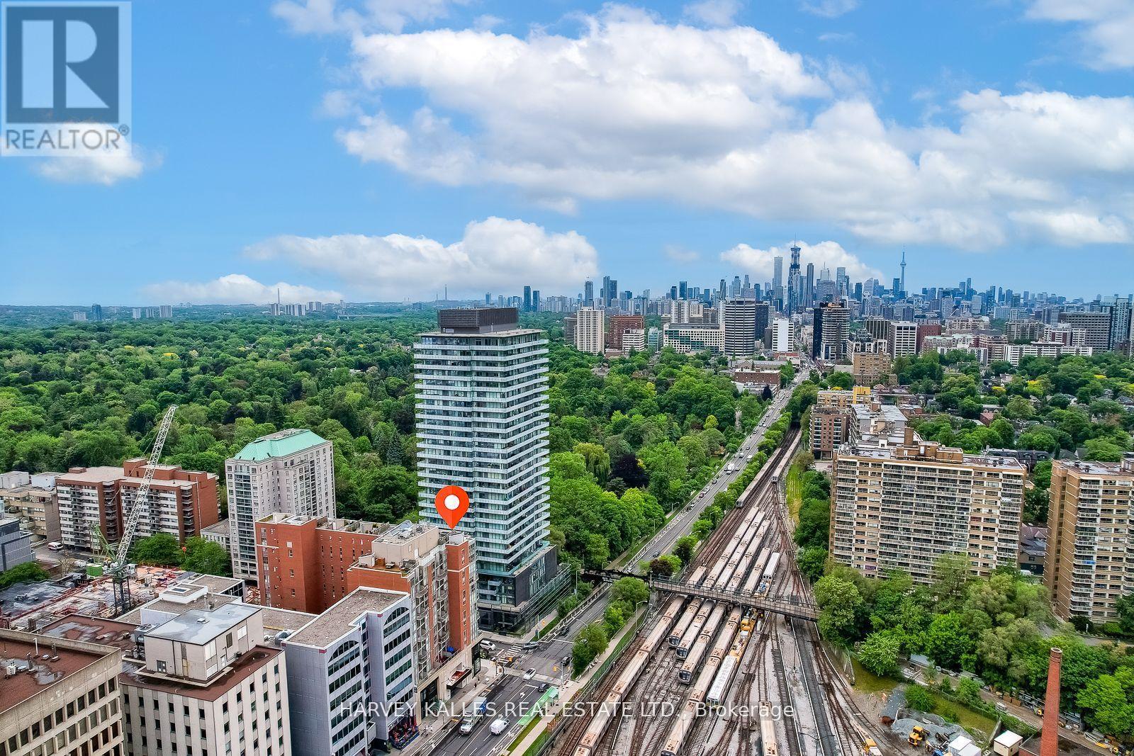 Photo 12 of 1109 18 Merton Street, Toronto ON