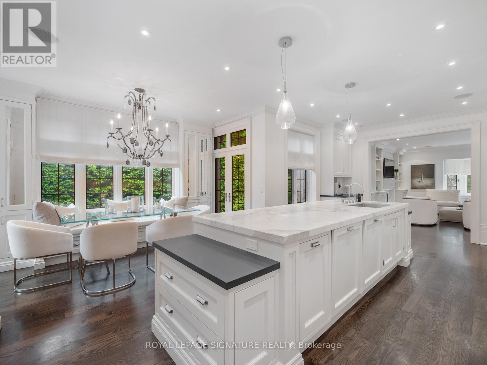 Photo 10 of 64 Old Forest Hill Road, Toronto ON