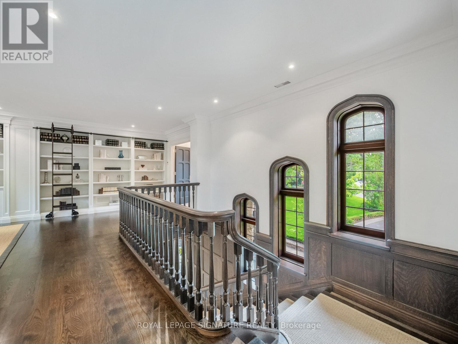 Photo 17 of 64 Old Forest Hill Road, Toronto ON