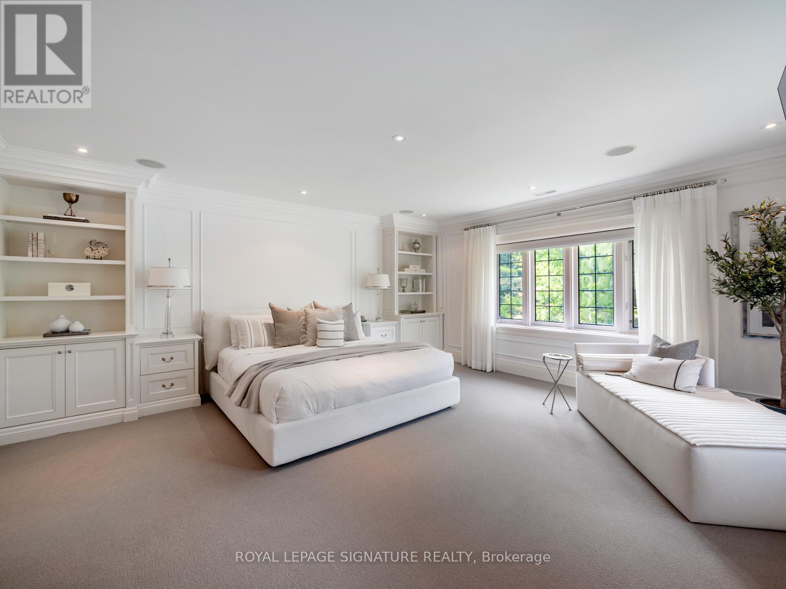 Photo 19 of 64 Old Forest Hill Road, Toronto ON