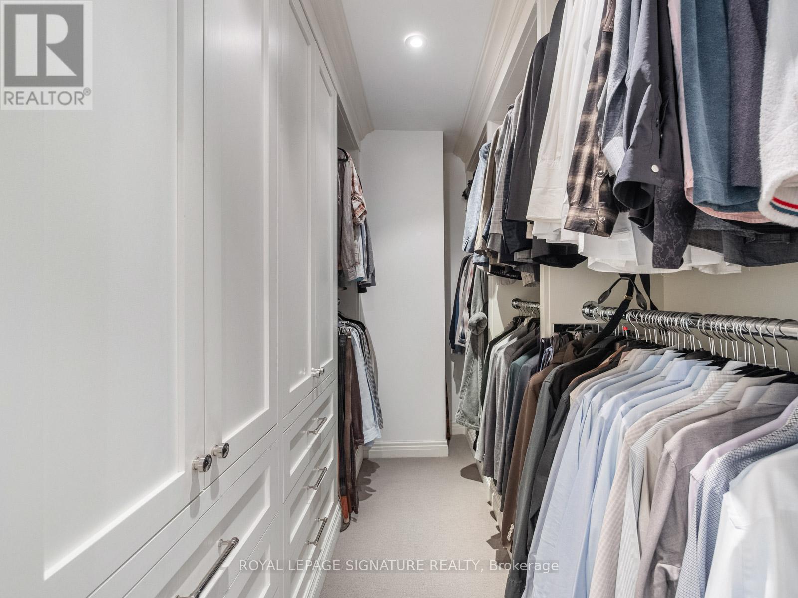 Photo 23 of 64 Old Forest Hill Road, Toronto ON