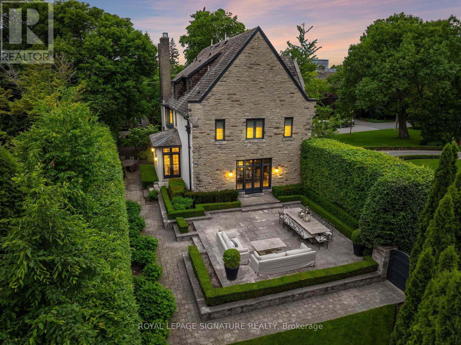 Photo 47 of 64 Old Forest Hill Road, Toronto ON
