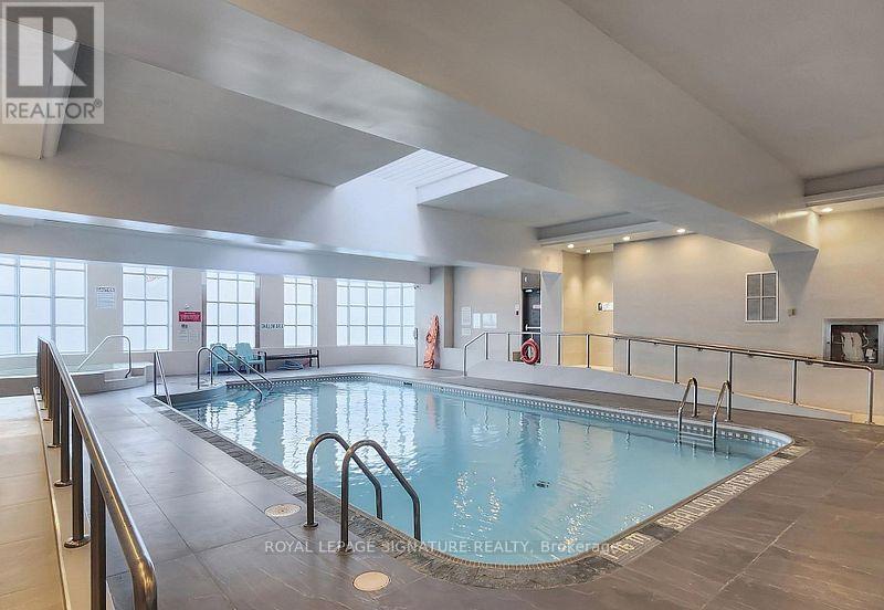 Photo 31 of 206 18 Hollywood Avenue, Toronto ON