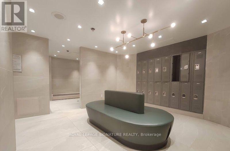 Photo 32 of 206 18 Hollywood Avenue, Toronto ON