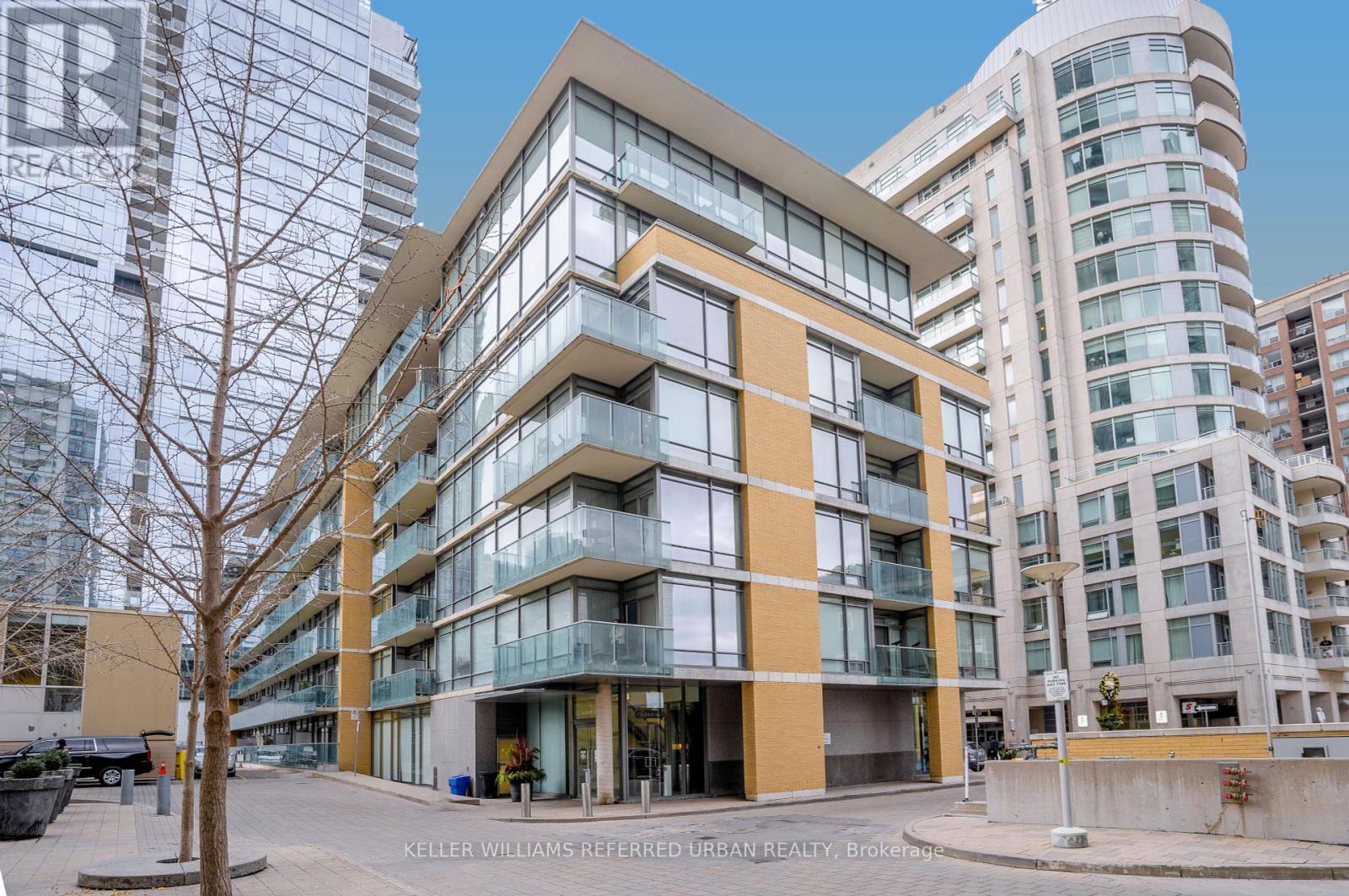 Photo 1 of 409 21 Scollard Street, Toronto ON