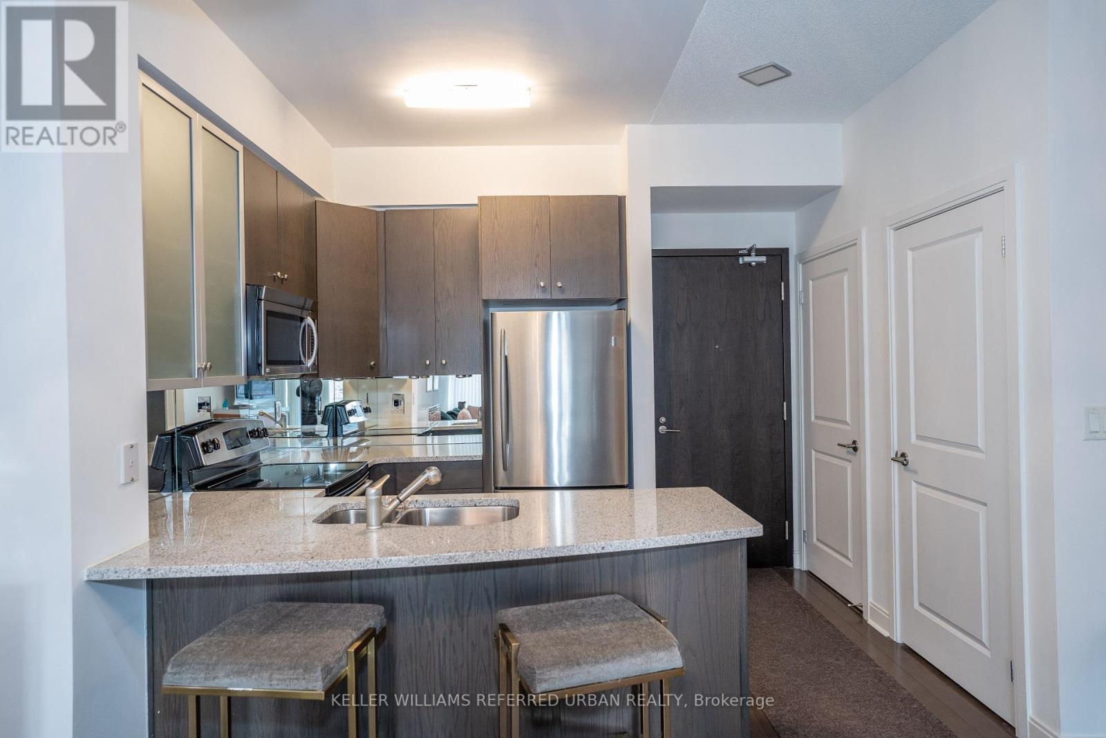 Photo 12 of 409 21 Scollard Street, Toronto ON