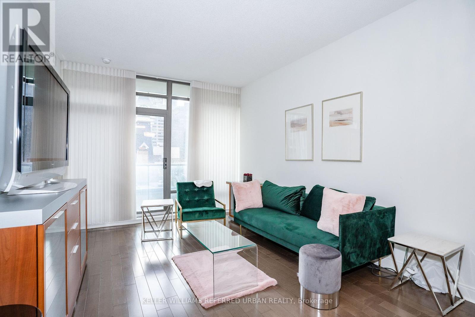 Photo 15 of 409 21 Scollard Street, Toronto ON
