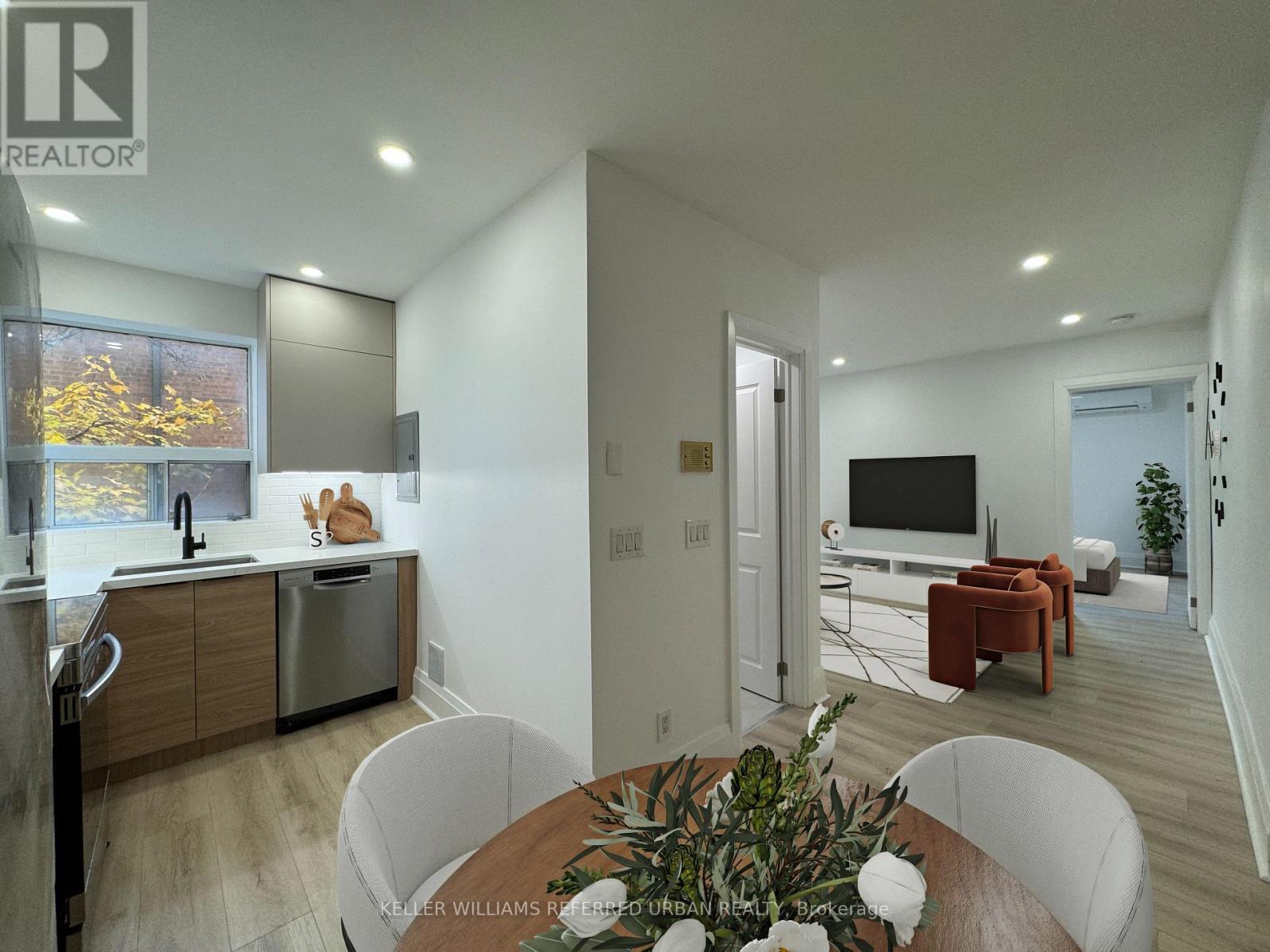Photo 10 of 6 823 Millwood Road, Toronto ON