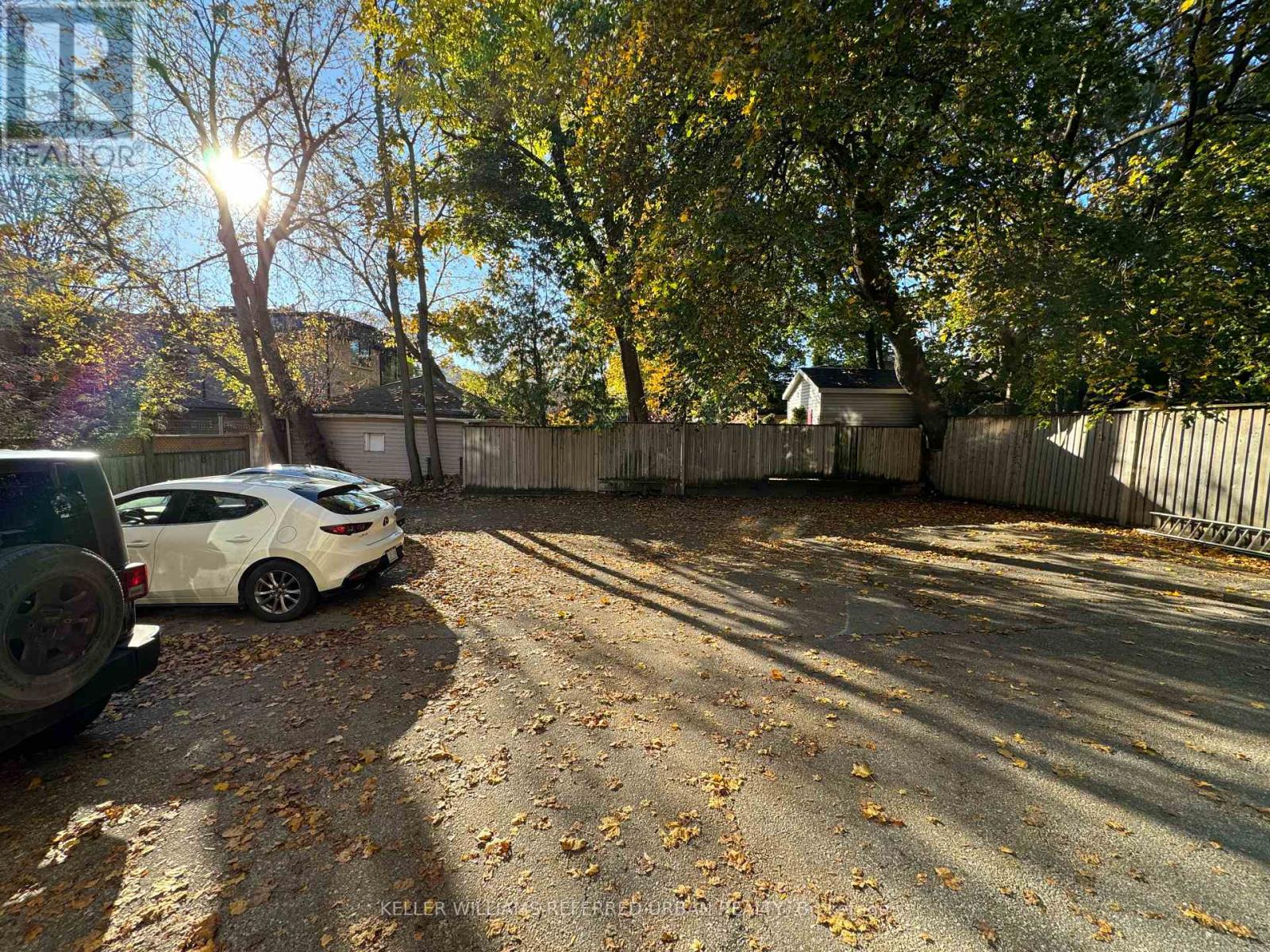 Photo 12 of 6 823 Millwood Road, Toronto ON