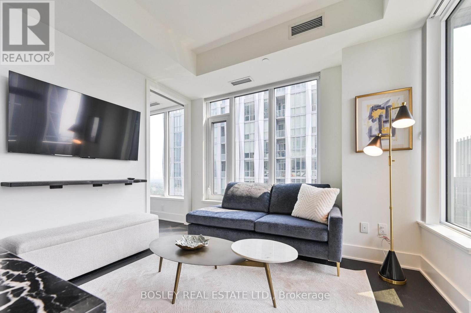 Photo 1 of 5007 11 Yorkville Avenue, Toronto ON