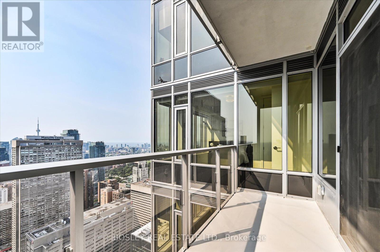 Photo 22 of 4707 11 Yorkville Avenue, Toronto ON