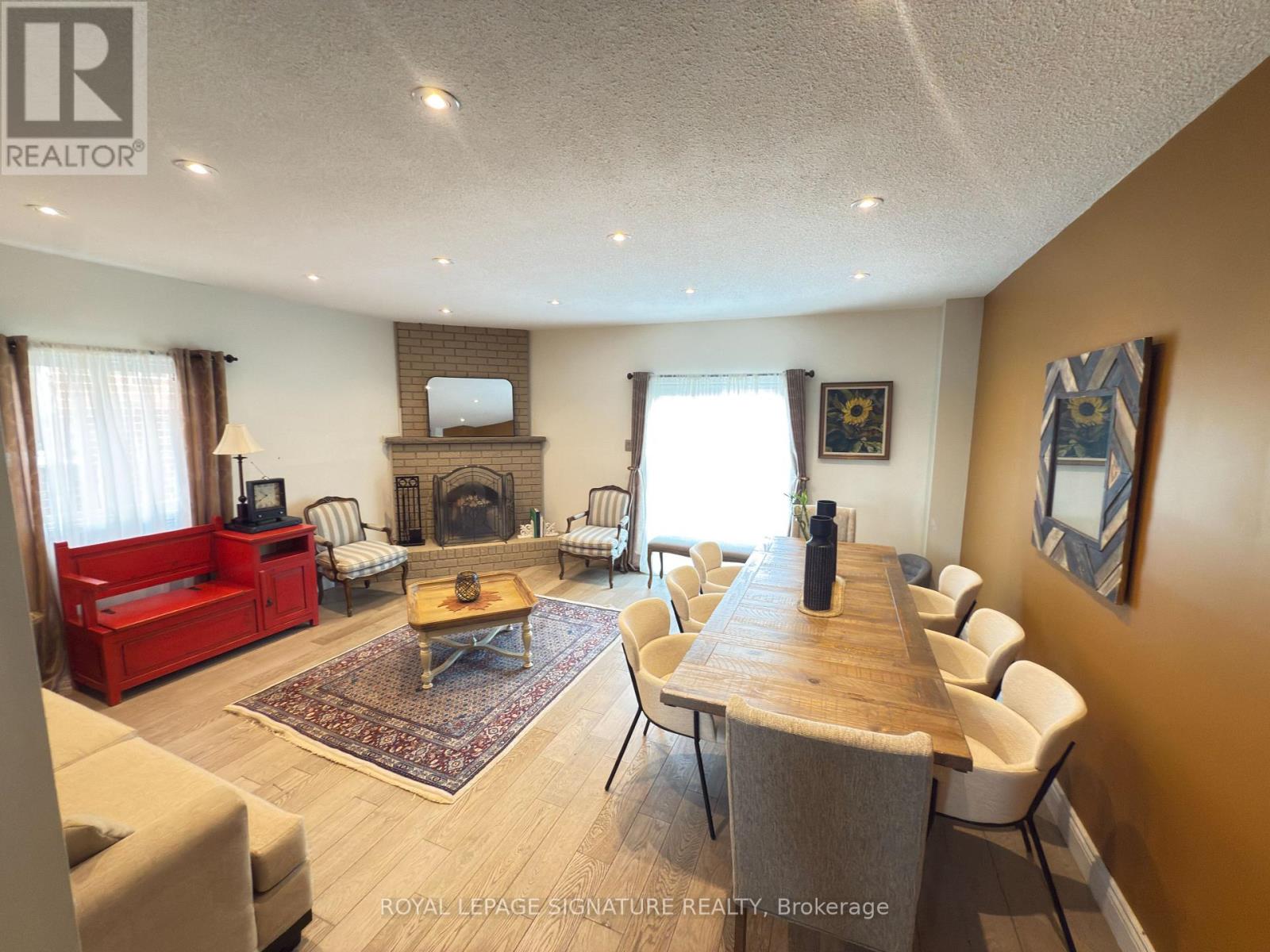 Photo 12 of 96 Carnival Court, Toronto ON