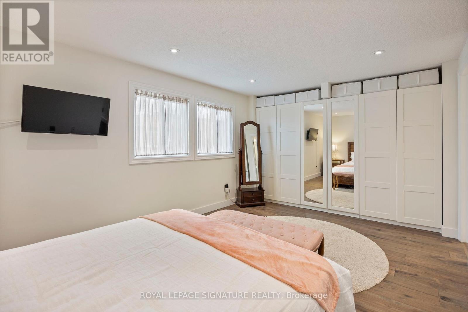 Photo 16 of 96 Carnival Court, Toronto ON