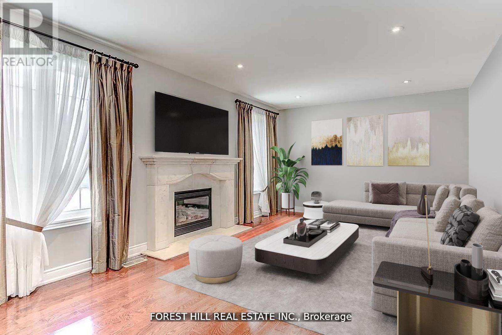 Photo 4 of 749 Via Romano Boulevard, Vaughan ON