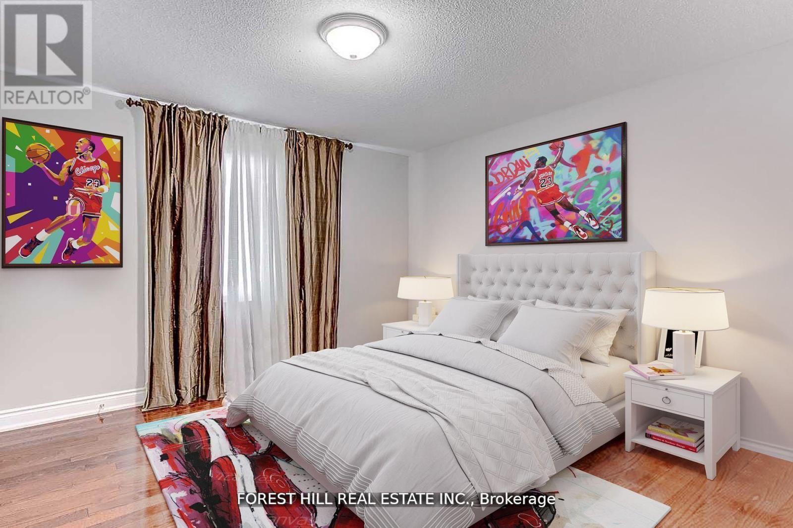 Photo 10 of 749 Via Romano Boulevard, Vaughan ON