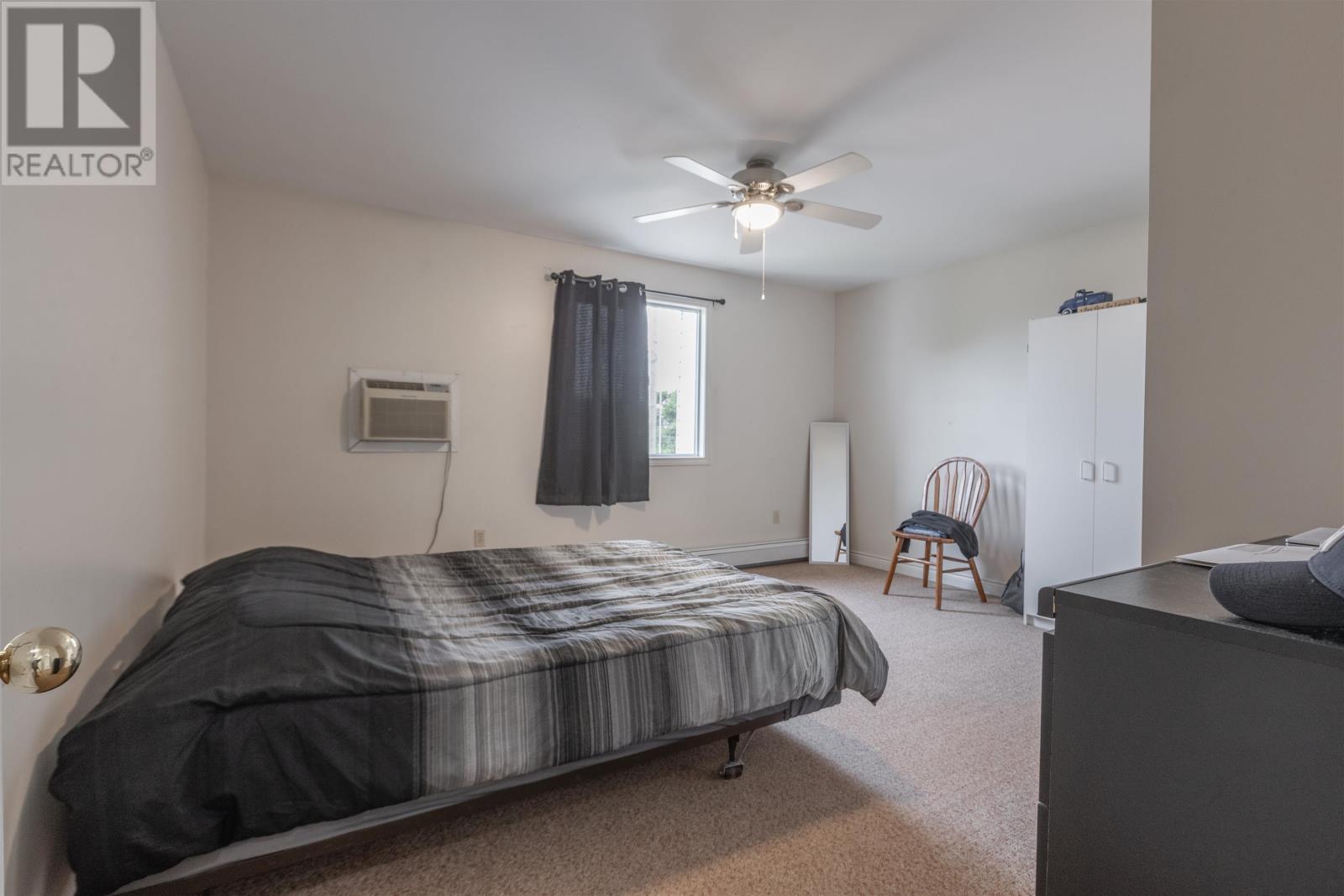 639 Main Street - 11