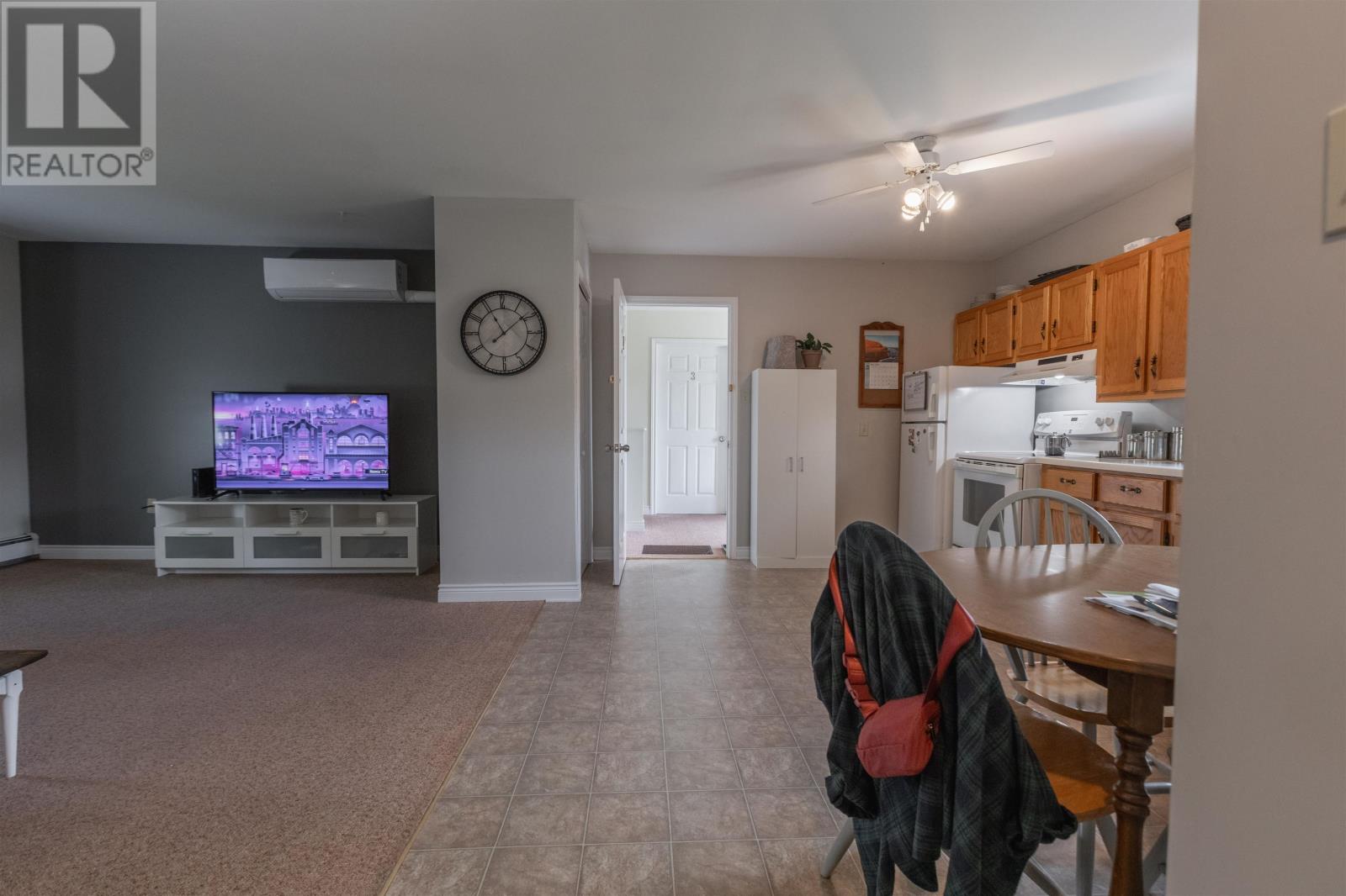 639 Main Street - 30