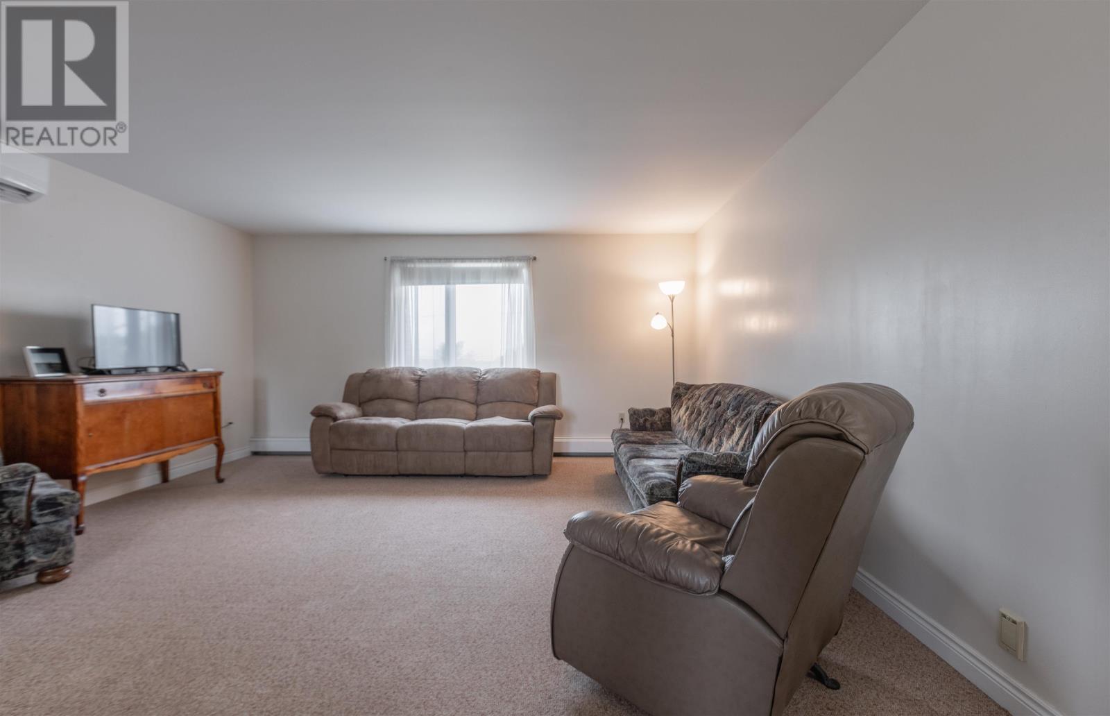 639 Main Street - 8