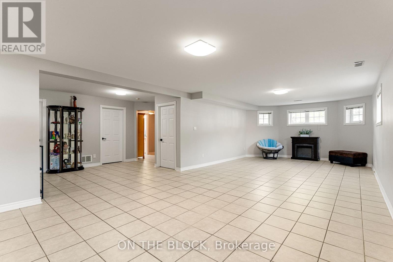 Photo 15 of 66 Donato Way, Wasaga Beach ON