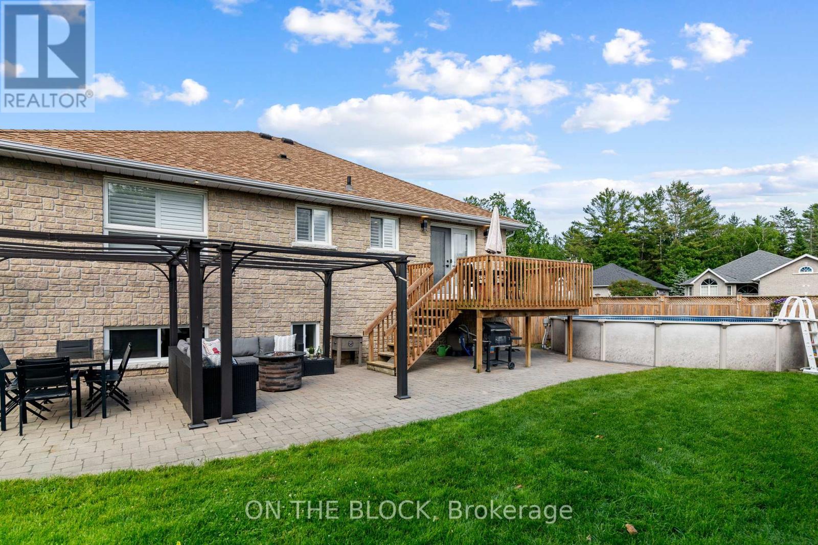 Photo 21 of 66 Donato Way, Wasaga Beach ON