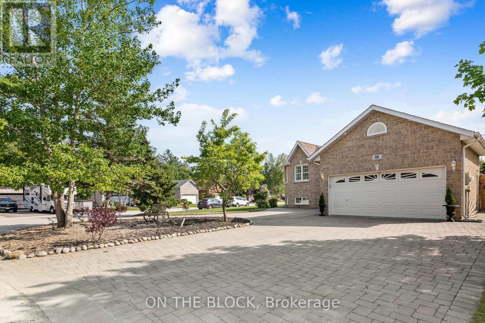 Photo 25 of 66 Donato Way, Wasaga Beach ON