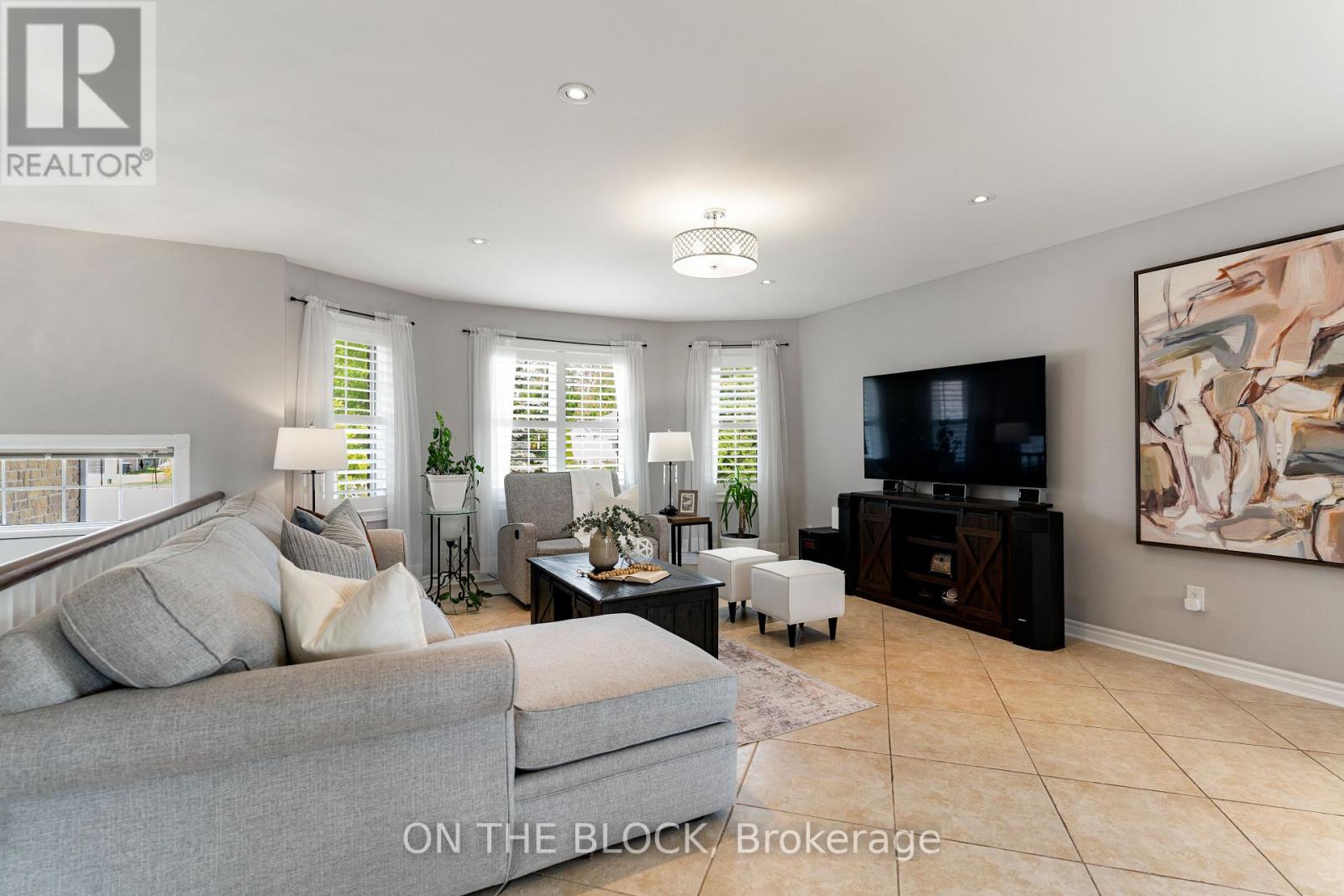 Photo 4 of 66 Donato Way, Wasaga Beach ON