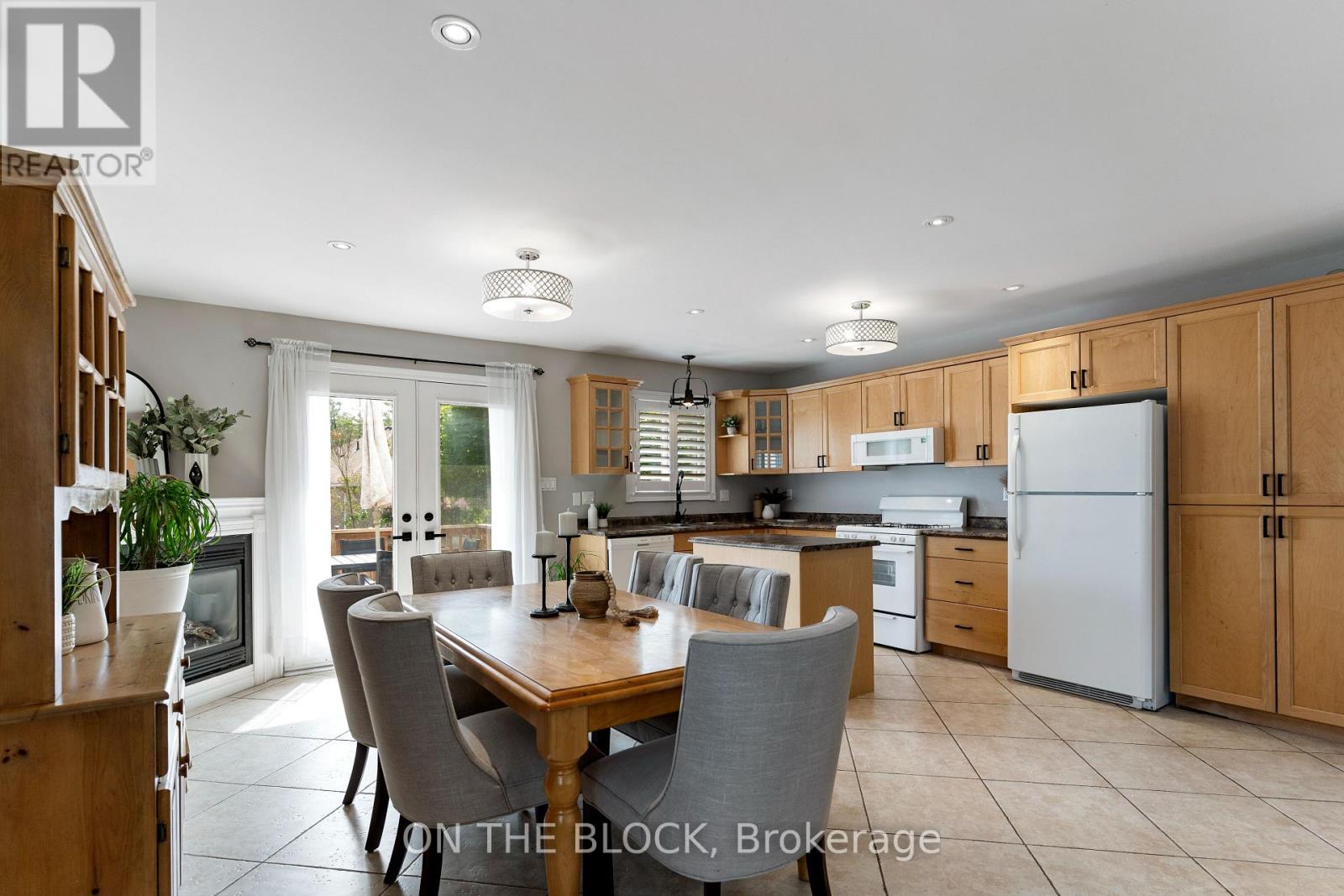 Photo 7 of 66 Donato Way, Wasaga Beach ON