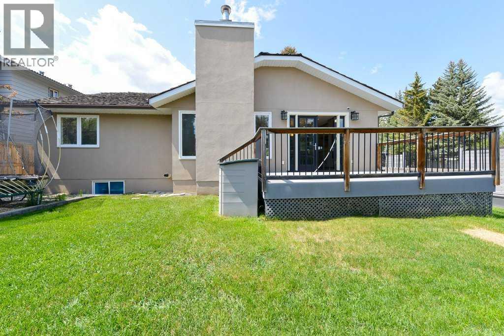 Photo 27 of 9204 Oakmount Drive Sw, Calgary AB