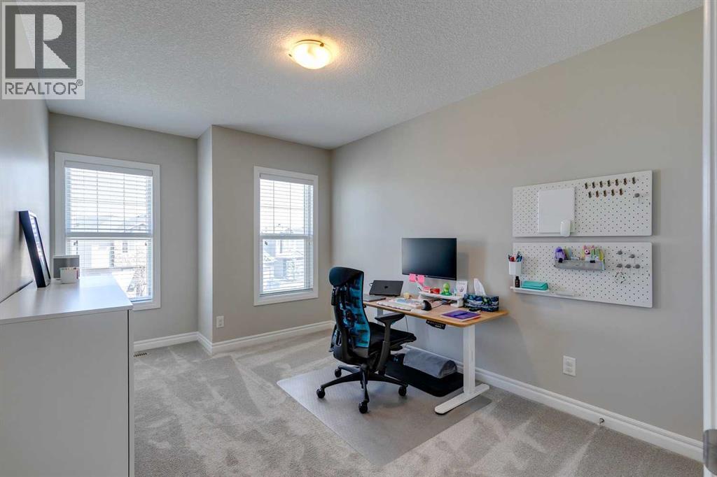 Single Family House for Sale in  Nolancrest Manor NW Nolan Hill Calgary 