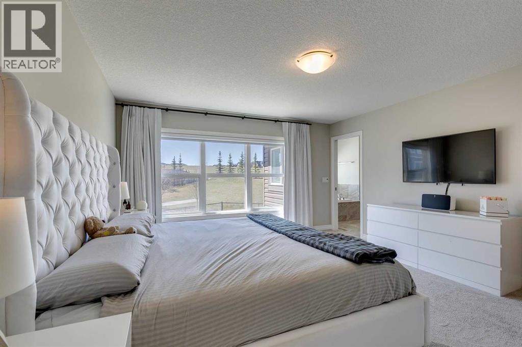 Single Family House for Sale in  Nolancrest Manor NW Nolan Hill Calgary 