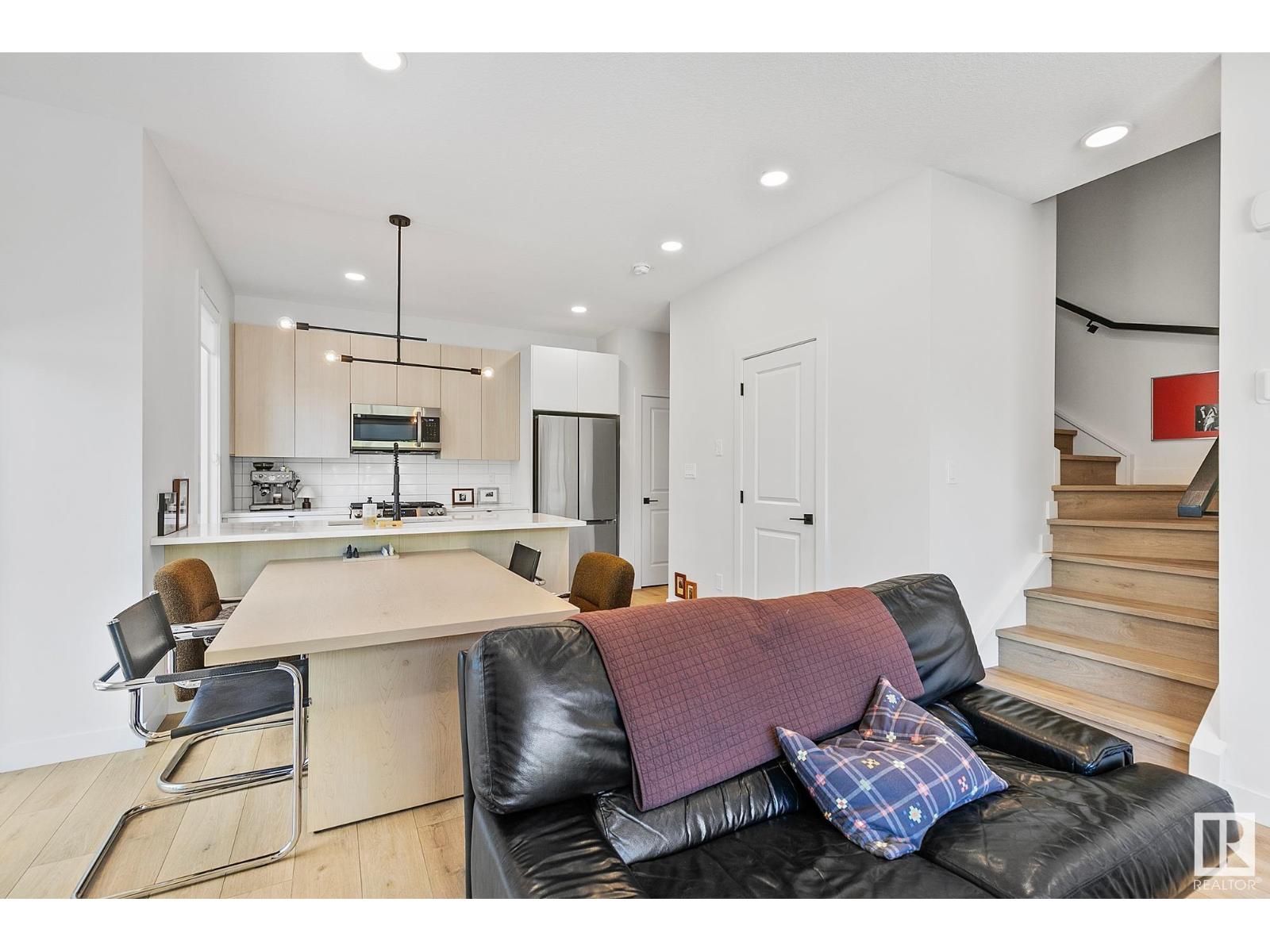 Photo 13 of 10363 149 St Nw, Edmonton AB