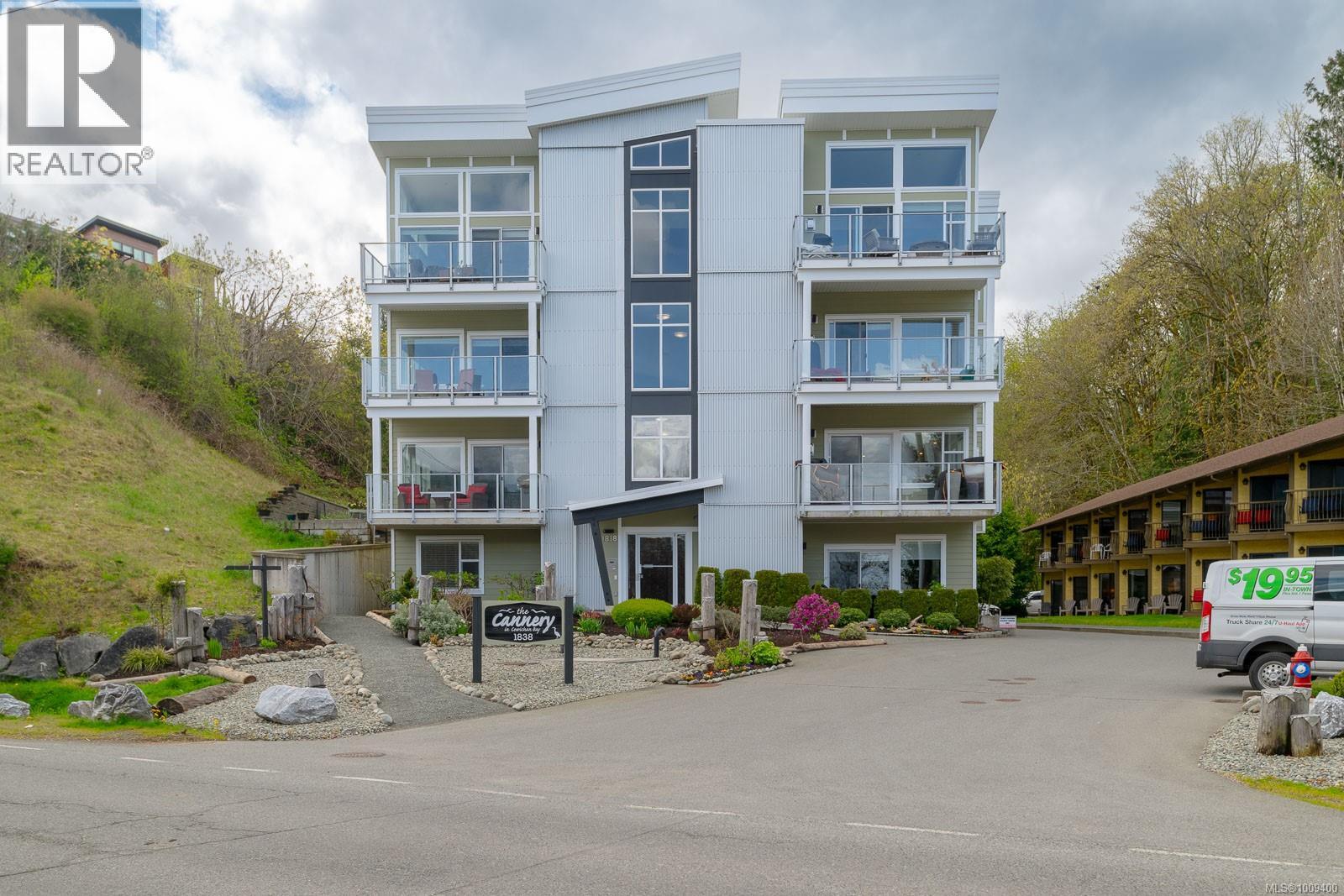 Photo 1 of 204 1838 Cowichan Bay Rd, Cowichan Bay BC