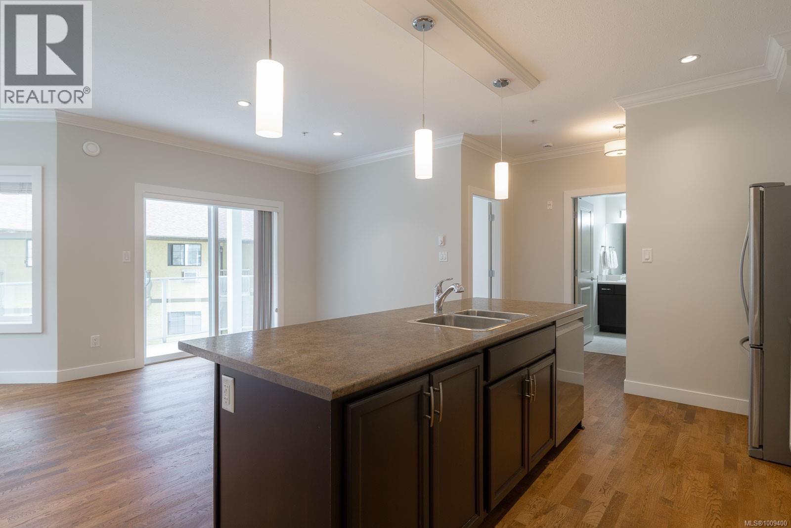 Photo 12 of 204 1838 Cowichan Bay Rd, Cowichan Bay BC