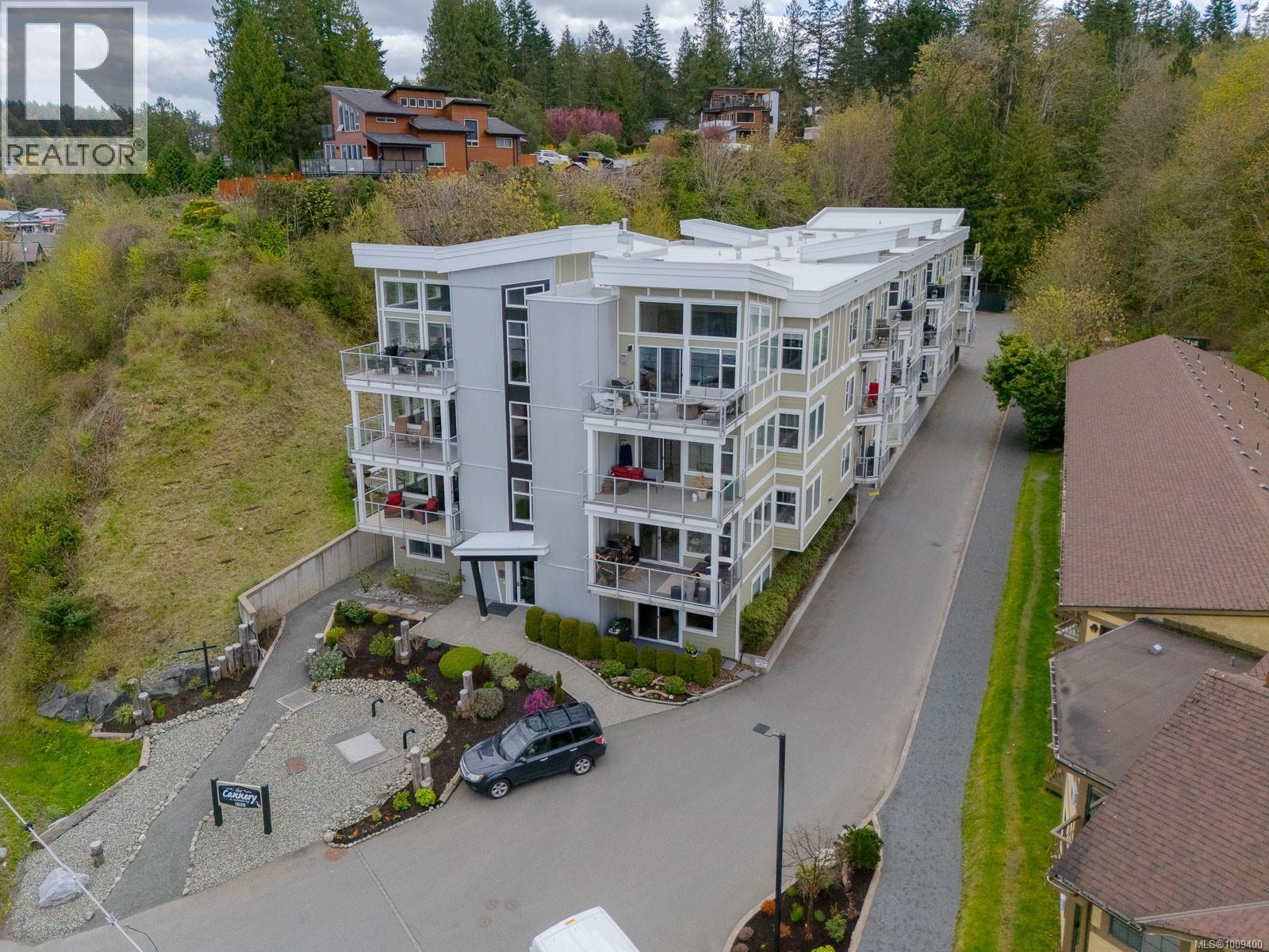 Photo 2 of 204 1838 Cowichan Bay Rd, Cowichan Bay BC