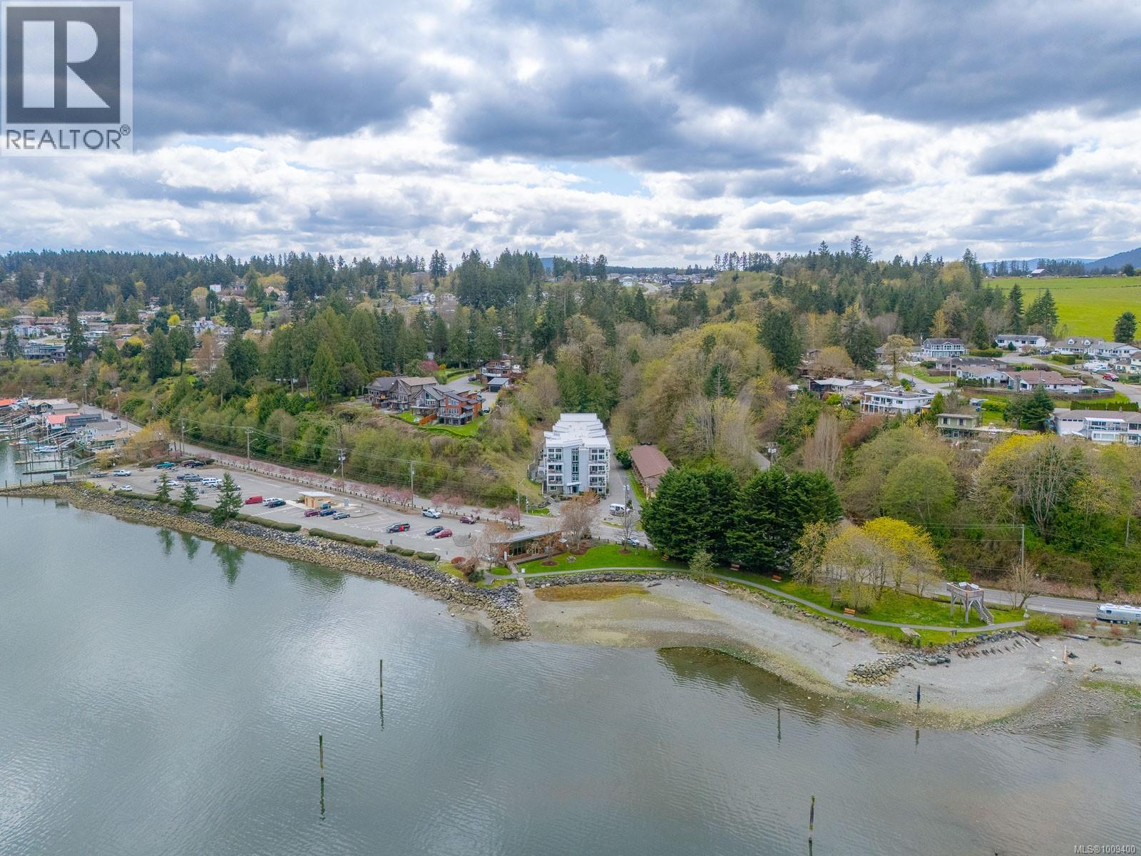 Photo 37 of 204 1838 Cowichan Bay Rd, Cowichan Bay BC