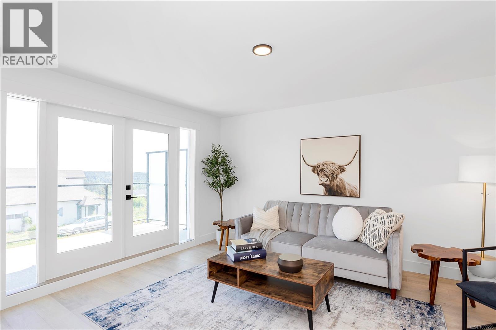 Photo 15 of 2 340 2nd Ave, Ladysmith BC
