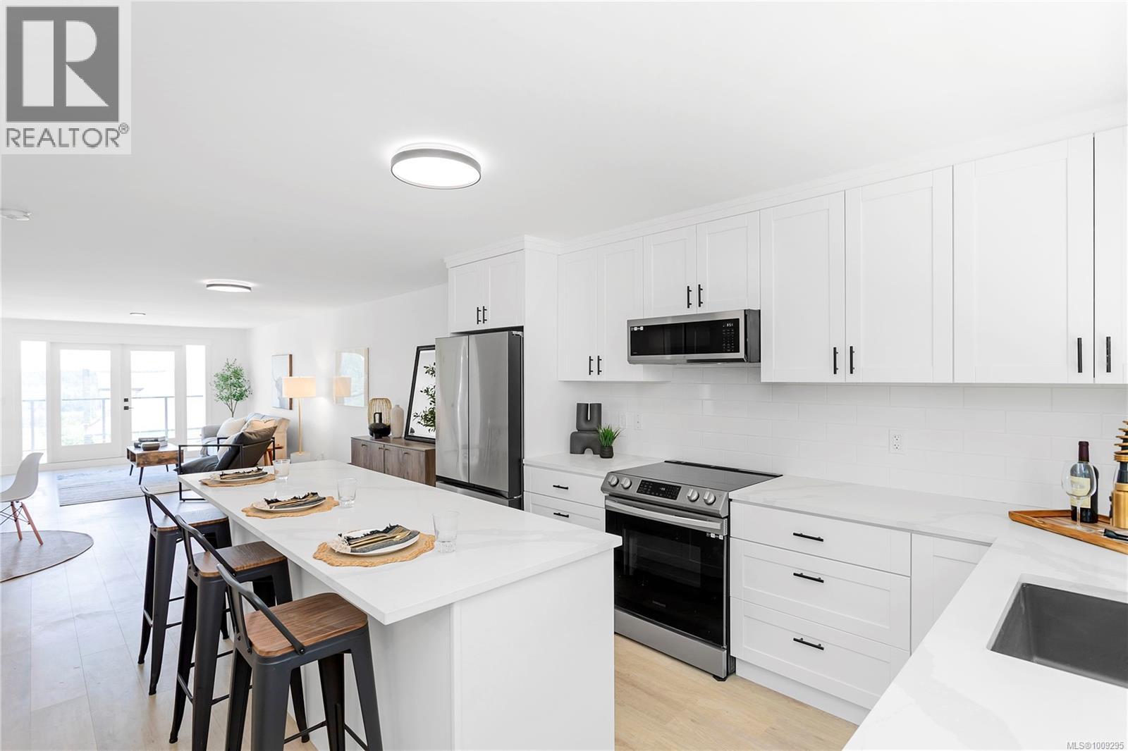 Photo 31 of 3 340 2nd Ave, Ladysmith BC